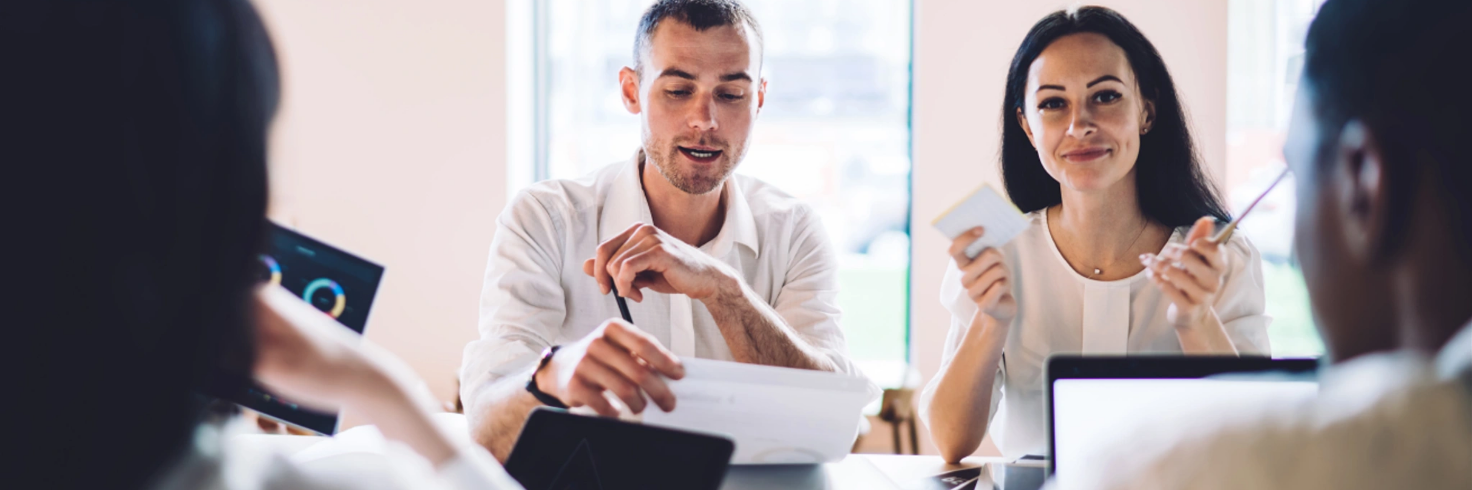 5 Ways an AI Receptionist Improves Business Communication featured image